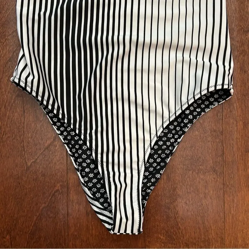 Volcom Reversible Striped Black and White Women’s One Piece, Size XS